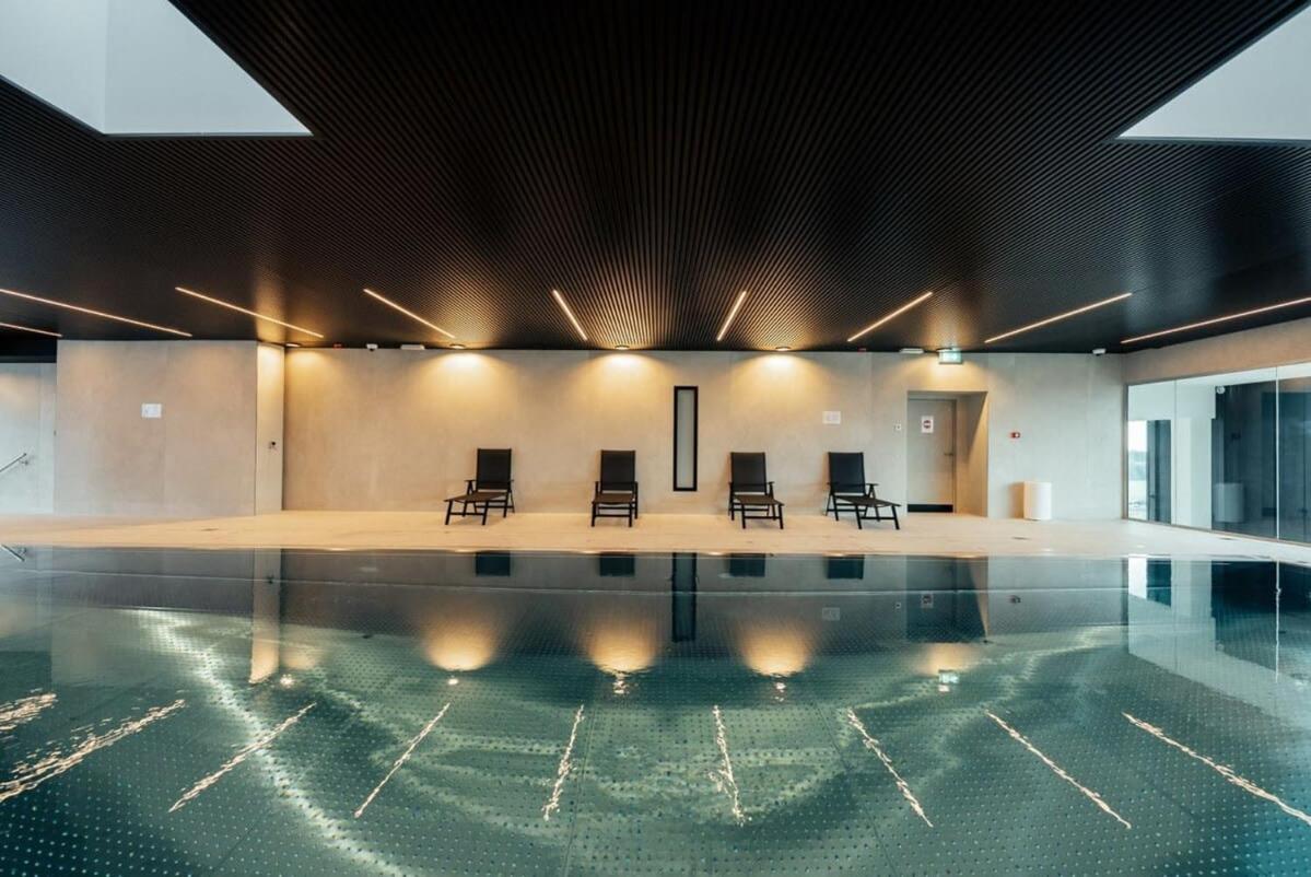 Stylish And Luxurious With Pool & Gym Luxemburg